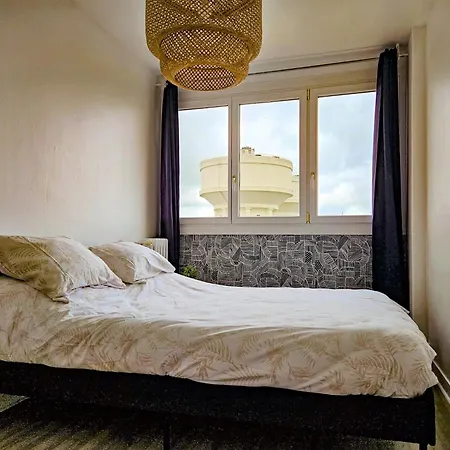 Apartment Le Castor Metro L11 Montreuil (Seine-Saint-Denis)