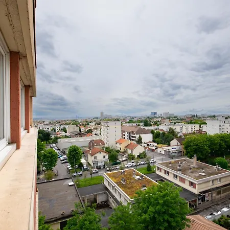 Apartment Le Castor Metro L11