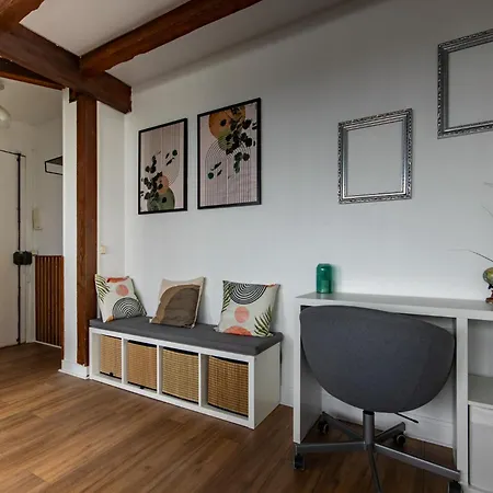 Apartment Le Castor Metro L11 *