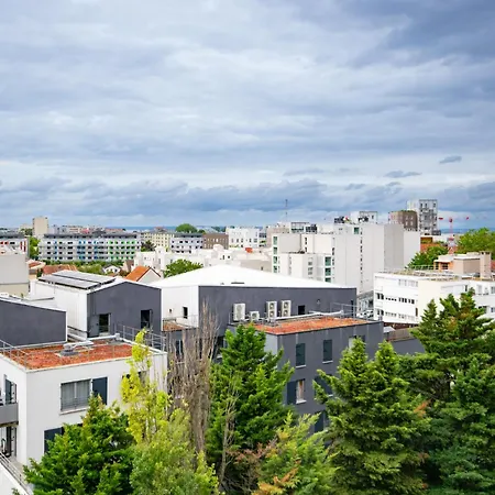 Apartment Le Castor Metro L11 Montreuil (Seine-Saint-Denis)